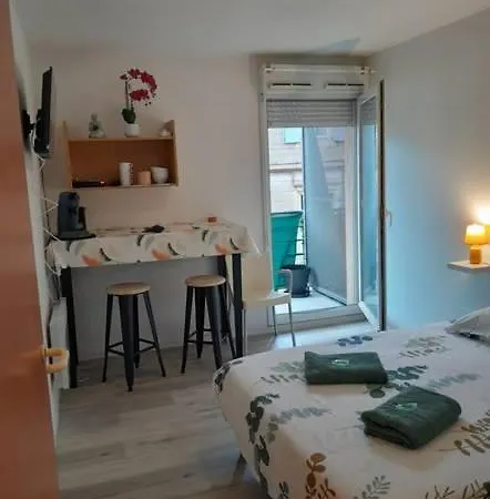 Balcon Idealement Place Lejlighed *